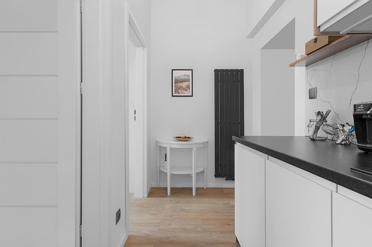 Right In The Heart Of Wroclaw Apartment ภายนอก รูปภาพ